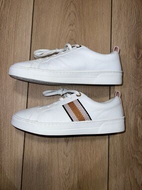 Ted Baker White Leather Sneakers with Blush Heel Tab